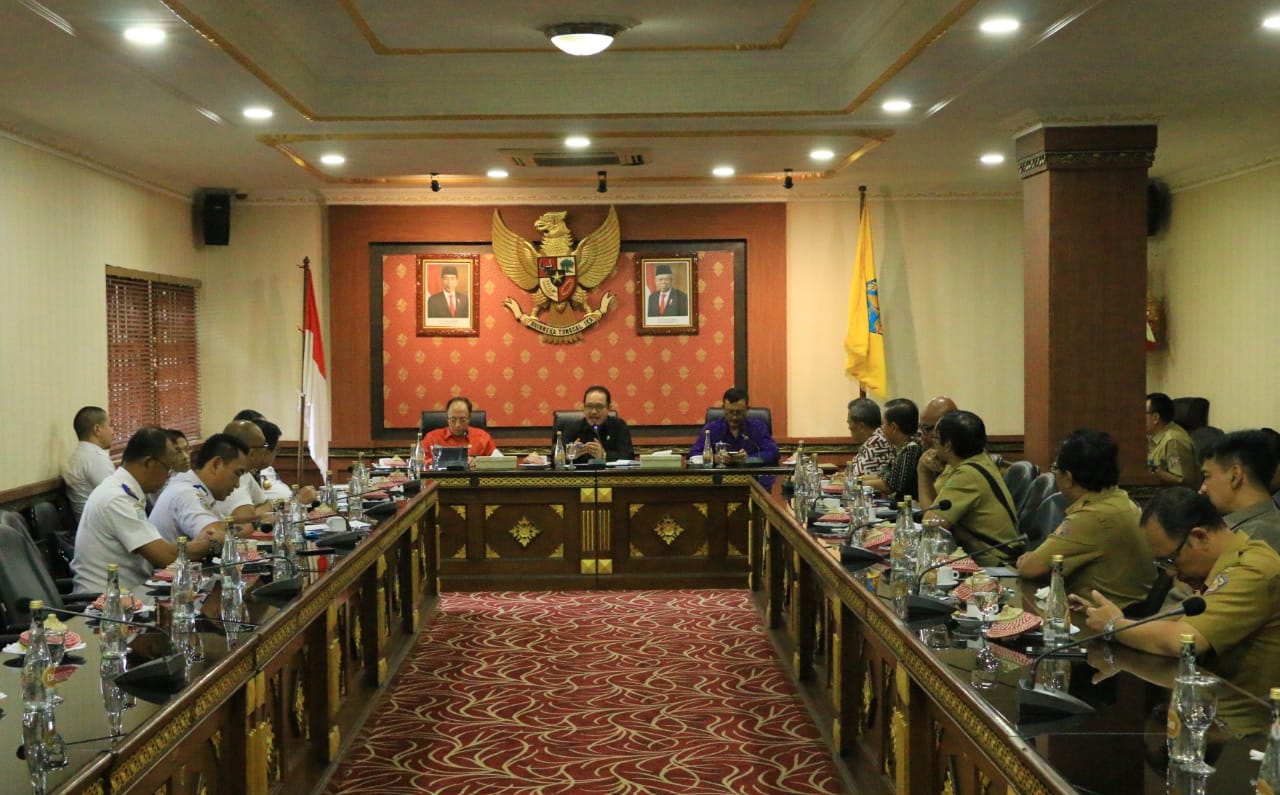 Pegawai hotel